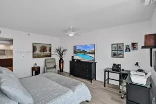 20281 E Country Club Dr, Aventura, FL 33180 - Photo 23