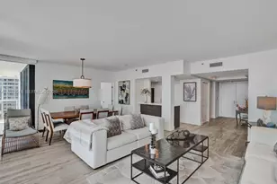 20281 E Country Club Dr, Aventura, FL 33180 - Photo 11