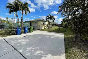 1016 NW 1st Ave, Hallandale Beach, FL 33009 - Photo 1