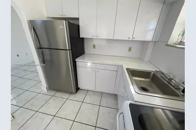 1016 NW 1st Ave, Hallandale Beach, FL 33009 - Photo 3