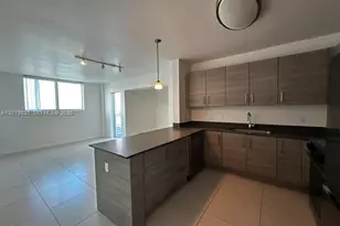 7525 E Treasure Dr, North Bay Village, FL 33141 - Photo 3