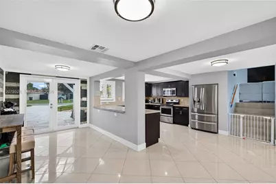 2518 Tortugas Ln, Fort Lauderdale, FL 33312 - Photo 35