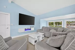 2518 Tortugas Ln, Fort Lauderdale, FL 33312 - Photo 9