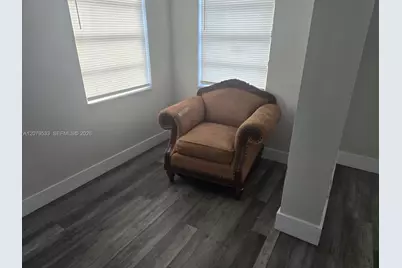 2431 NW 9th St, Fort Lauderdale, FL 33311 - Photo 11