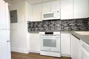 7660 SW 82nd St, Miami, FL 33143 - Photo 3