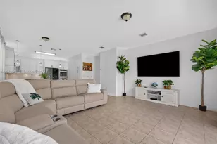 18051 SW 41st St, Miramar, FL 33029 - Photo 11