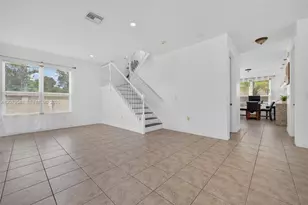 18051 SW 41st St, Miramar, FL 33029 - Photo 7