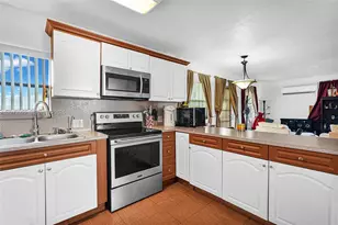2760 NW 23rd St, Fort Lauderdale, FL 33311 - Photo 13