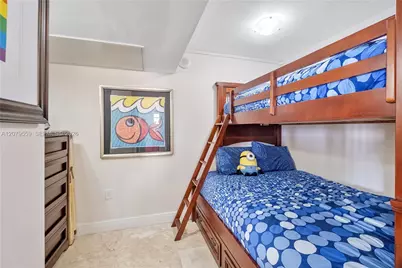 5555 Collins Ave #14B, Miami Beach, FL 33140 - Photo 13