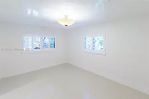 737 NW 4th St, Boca Raton, FL 33486 - Photo 37