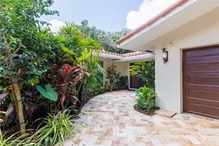 737 NW 4th St, Boca Raton, FL 33486 - Photo 5