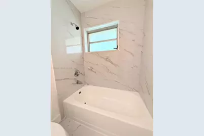 58 SW 14th Ter, Homestead, FL 33030 - Photo 13