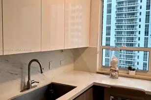 801 Brickell Key Blvd, Miami, FL 33131 - Photo 13