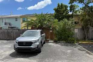 1367 NW 66th Ave, Margate, FL 33063 - Photo 17