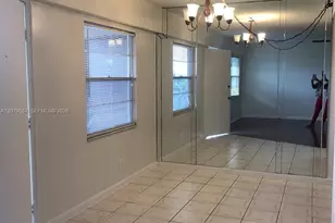 301 SW 135th Ave, Pembroke Pines, FL 33027 - Photo 5