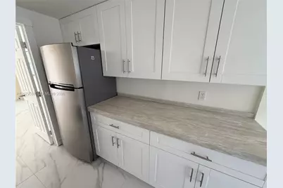 2754 NW 60th St, Miami, FL 33142 - Photo 7
