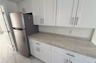 2754 NW 60th St, Miami, FL 33142 - Photo 7