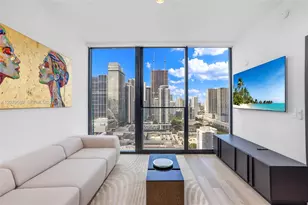20 NE 11th St, Miami, FL 33132 - Photo 3