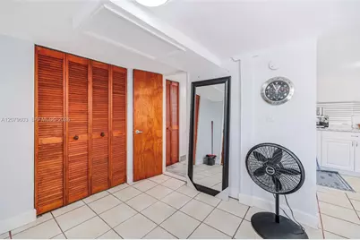 340 NE 125th St, North Miami, FL 33161 - Photo 45