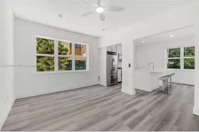 340 NE 125th St, North Miami, FL 33161 - Photo 11