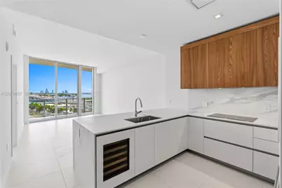 1400 Biscayne Blvd #804, Miami, FL 33132 - Photo 1