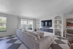 17800 Atlantic Blvd, Sunny Isles Beach, FL 33160 - Photo 5