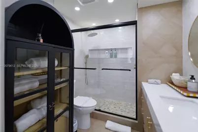 17800 Atlantic Blvd #PH14, Sunny Isles Beach, FL 33160 - Photo 27
