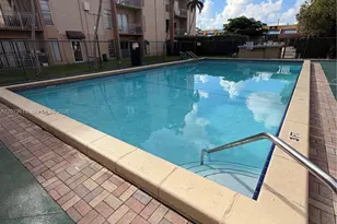 4715 NW 7th St, Miami, FL 33126 - Photo 29