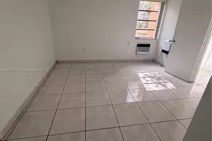 4715 NW 7th St, Miami, FL 33126 - Photo 13