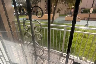 4715 NW 7th St, Miami, FL 33126 - Photo 25