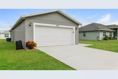 1257 SW Century Ave, Port Saint Lucie, FL 34953 - Photo 3