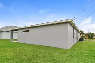 1257 SW Century Ave, Port Saint Lucie, FL 34953 - Photo 15