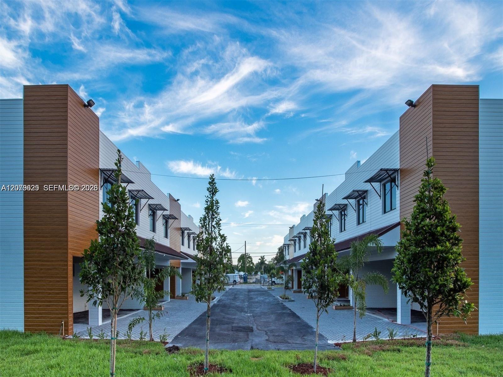 954 NW 8th St #2 - 954 NW 8th St #2, Florida City, FL 33034 Luxury Property | Jose Angel Pina