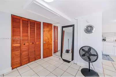 340 NE 125th St, North Miami, FL 33161 - Photo 45