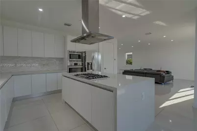 9870 NW 74th Ter, Doral, FL 33178 - Photo 47