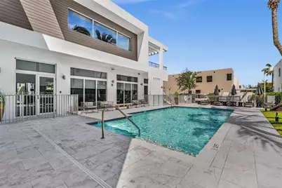 9870 NW 74th Ter, Doral, FL 33178 - Photo 25