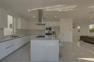 9870 NW 74th Terrace, Doral, FL 33178 - Photo 49