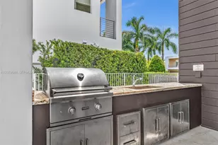 9870 NW 74th Terrace, Doral, FL 33178 - Photo 23