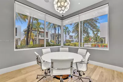9870 NW 74th Ter, Doral, FL 33178 - Photo 15