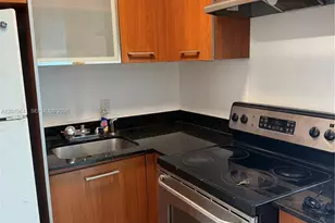 421 NE 68th St, Miami, FL 33138 - Photo 13