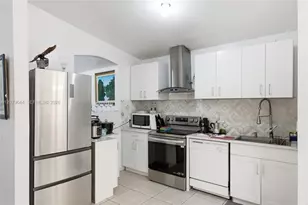 20752 SW 121st Ct, Miami, FL 33177 - Photo 11