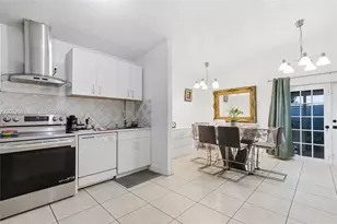 20752 SW 121st Ct, Miami, FL 33177 - Photo 9