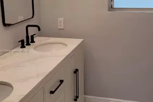 10901 NW 6th Ct, Plantation, FL 33324 - Photo 13