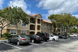 215 SW 117th Terrace, Pembroke Pines, FL 33025 - Photo 3