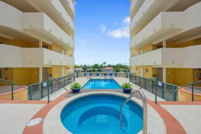 8888 Collins Ave #308, Surfside, FL 33154 - Photo 9