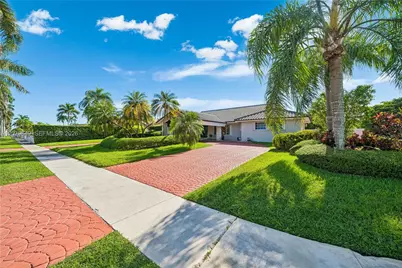 590 NW 132nd Ave, Miami, FL 33182 - Photo 3