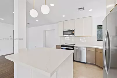 912 NE 82nd St, Miami, FL 33138 - Photo 7