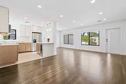912 NE 82nd St, Miami, FL 33138 - Photo 5
