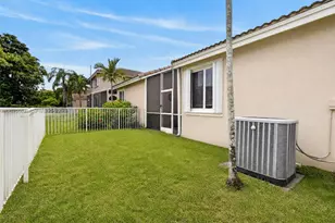 15891 SW 12th St, Pembroke Pines, FL 33027 - Photo 43