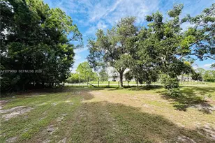 16298 N 90th St N, Loxahatchee, FL 33470 - Photo 11